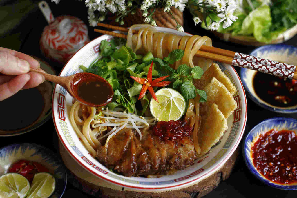 cao lau hoi an