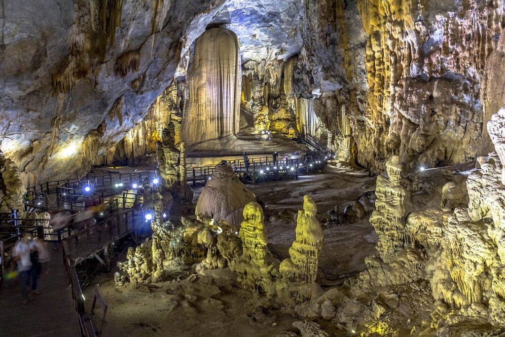 Paradise Cave in Phong Nha – Ke Bang. (Source: Collected)